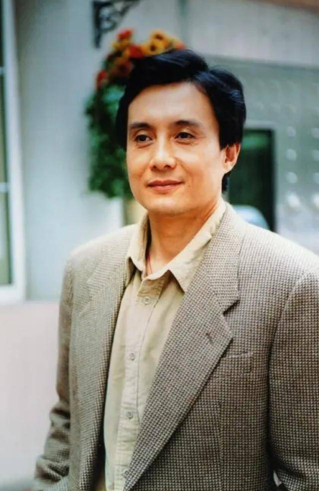 江别鹤演员,江别鹤演员，从舞台到荧屏，变化带来自信与成就的力量