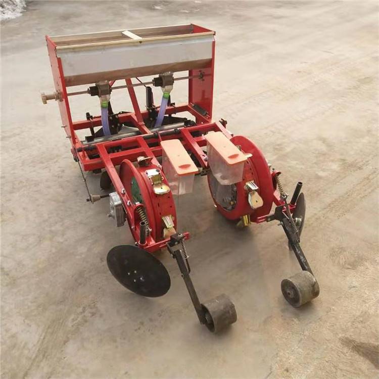 最新款玉米铺膜机视频,展现农业科技的革新力量