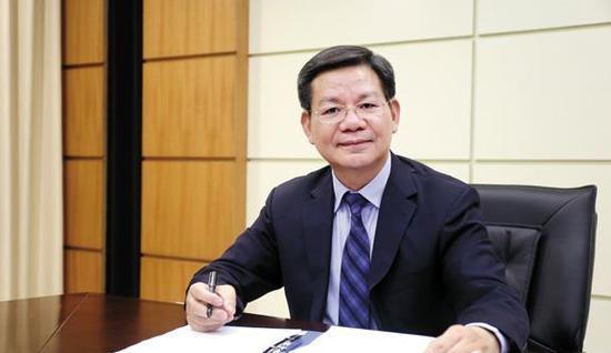 何学文探寻自然宝藏与内心宁静的新旅程,最新动态揭秘争官传闻