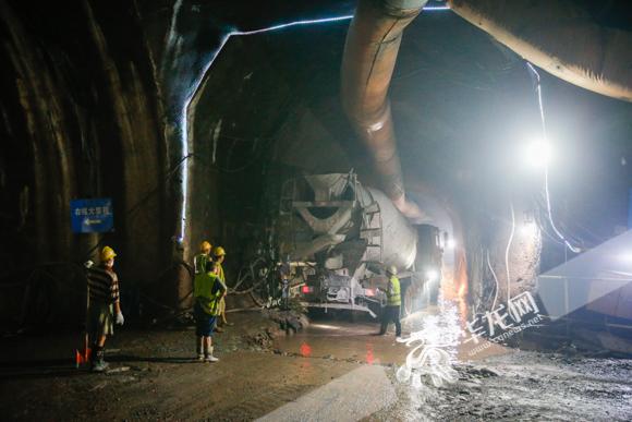 重庆九号线最新动态,驶向未来的励志之旅启程了