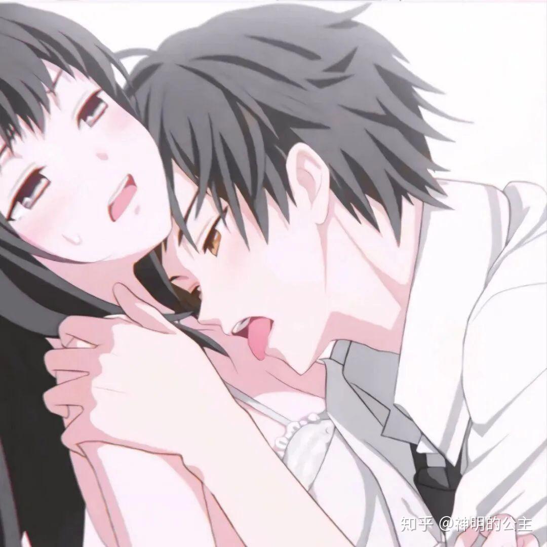 动漫情侣头像最新版,自然美景中的浪漫之旅