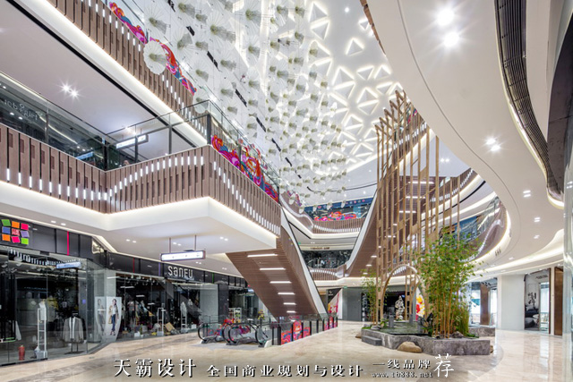 镇江吾悦广场最新动态,繁华地标崛起,时代繁华展现